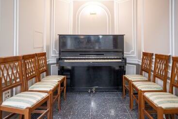 Gloria Hotel Chelyabinsk