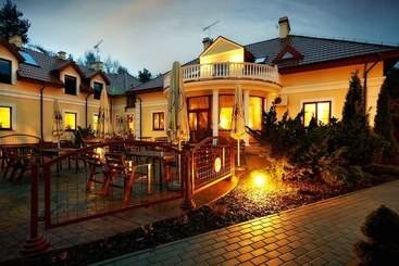 Отель Dwór Konstancin