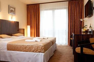 Отель Magnat Resort & Spa