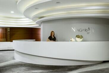 호텔 Narvil Conference & Spa