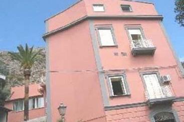 בית מלון כפרי Villino Castellano Apartments