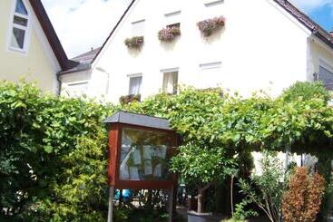 펜션 Gasthof Zur Rose