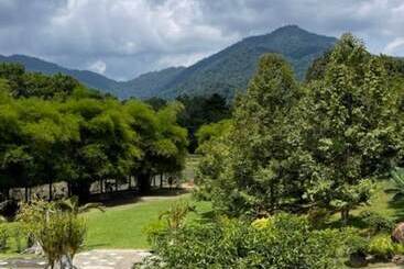 فندق Singgahsana Villa