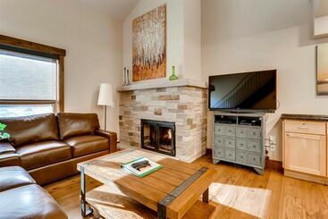 هتل Luxury Ski In, Ski Out 1 Bedroom Condo In Lionshead Village
