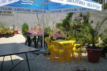 پانسیون Guest House Planeta Mov