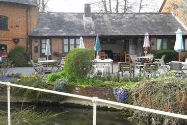 Bed and Breakfast Alderholt Mill