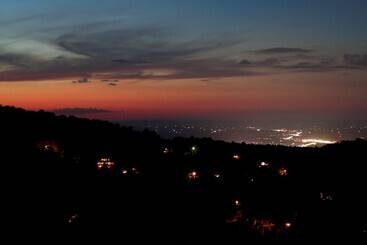 コテージ Emerald City Lights #203