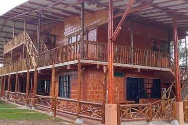 ホテル Cabanas Y Camping Colinas De San Diego