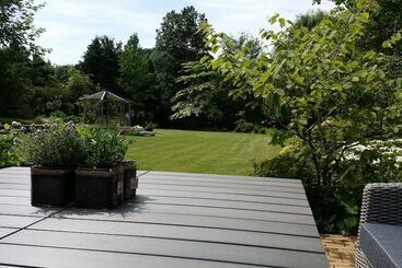 בית מלון כפרי Juliana