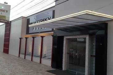 בית מלון כפרי Monterrey