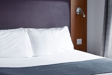 בית מלון כפרי The Bowman By Greene King Inns