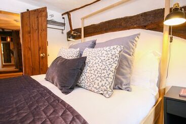 کلبه 3 Masons Court