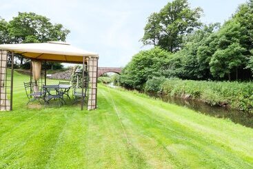 بيت ريفى Cardean Mill