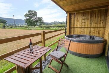 קוטג'' Cilan Lodge