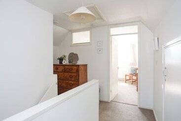 بيت ريفى Crows Nest Rhosneigr