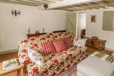 Fountain View Cottage