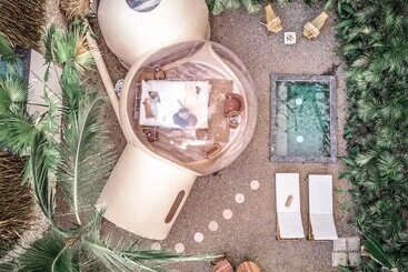 Отель Satori The Bubble Experience Lodge