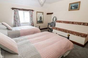 بيت ريفى Milton Green Farm