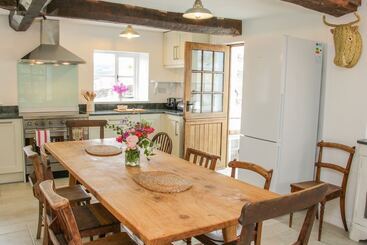 بيت ريفى The Old Farmhouse, Upper Pitts