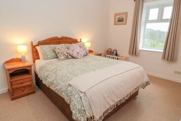 茅舍 West Burnbank