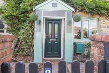 2 Wisteria Cottages