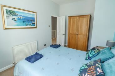 קוטג'' 4 Old Mill Court