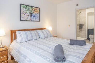 קוטג'' Cambrian House