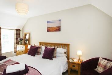 Garden Cottage Rhoscolyn