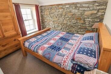 بيت ريفى Maesoland Farm