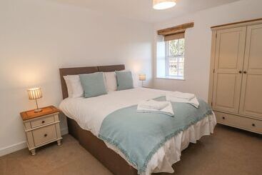 The Cottage, Beeston Hall