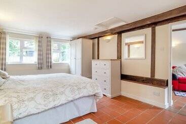 Сельский дом The Nest Box