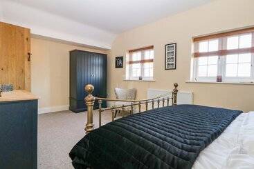 Сельский дом Tuft House