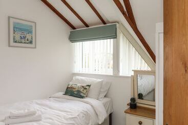 קוטג'' Tyn Towyn Ty Coch