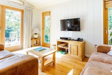 Сельский дом 4 Lake View