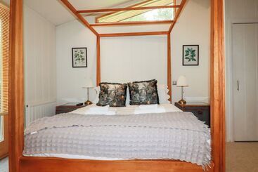 茅舍 4 Stonerush Valley