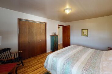 کلبه Hideout Ft Abajo 2 Br Cabin, Stunning Views, Secluded!