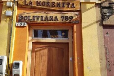 Hostal La Morenita   Hostel