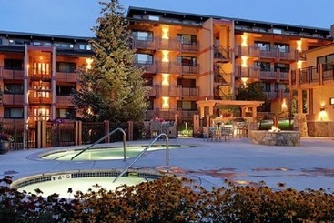 هتل آپارتمان Stonebridge Condominiums