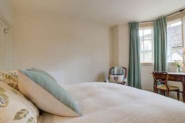 茅舍 The Old Dairy