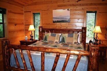 بيت ريفى A Woodland Retreat