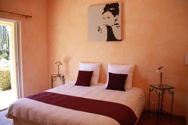 ベッドアンドブレックファースト Chambres D Hôtes La Dryade