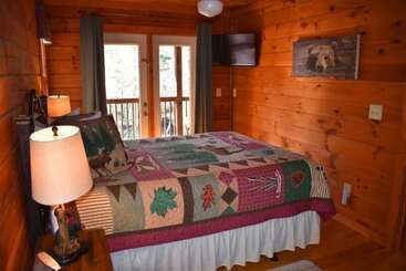 بيت ريفى Chimney Path On Fightingtown Creek