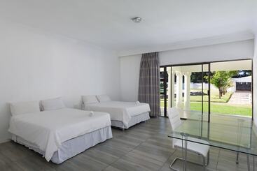 בית מלון כפרי Disciples Boutique