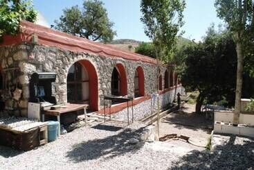 Nemrut Cesme Pension