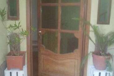 بنسيون Selby Apartment