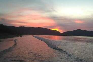 هتل Rio Mar Bahía Solano Choco Colombia