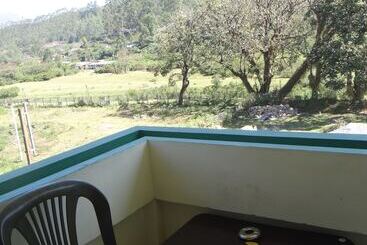 בית מלון כפרי Sea Grace Cottage