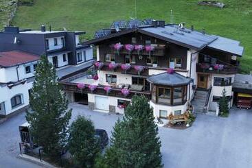 ペンション Gästehaus Wieshof