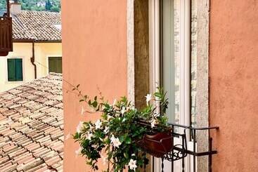 فندق Albergo Gardesana