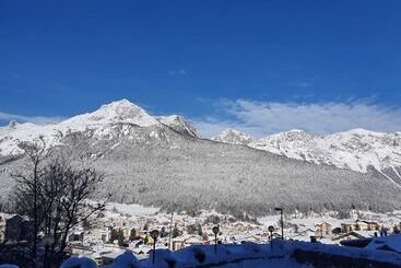 בית מלון כפרי La Perla